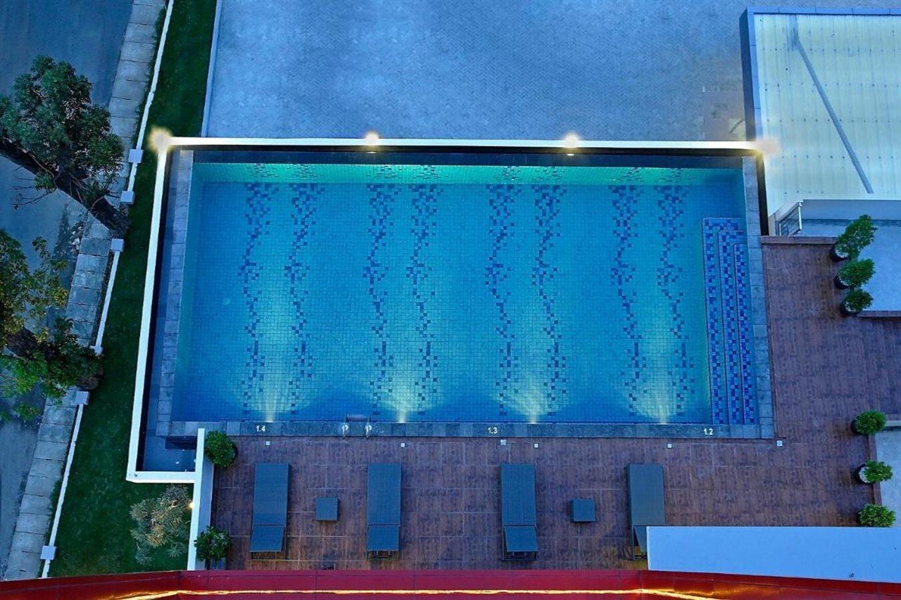Hotel Santika Palu Luaran gambar