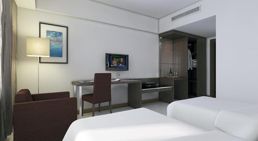 Hotel Santika Palu Luaran gambar