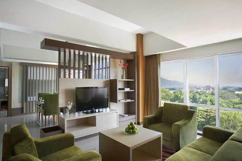 Hotel Santika Palu Luaran gambar
